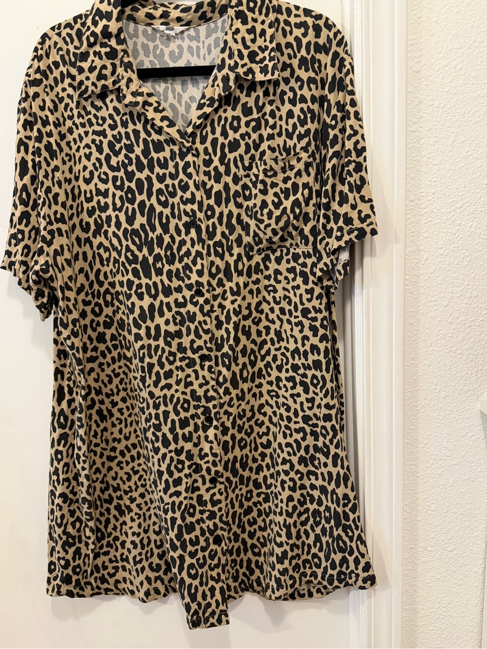 Leopard Print Short Sleeve Women's Dress in Tan and Black